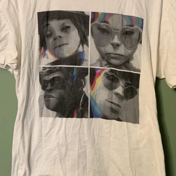 NWOT Vintage Gorillaz  3-D Band Graphic T-Shirt Adult  Size Large White - Picture 3 of 3